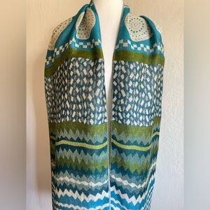 Geometric patterns scarf